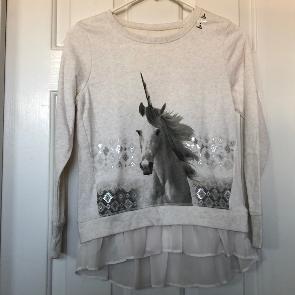 The Children’s Place long sleeve graphic sweater